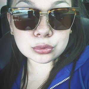 Meet your Posher, Vanessa